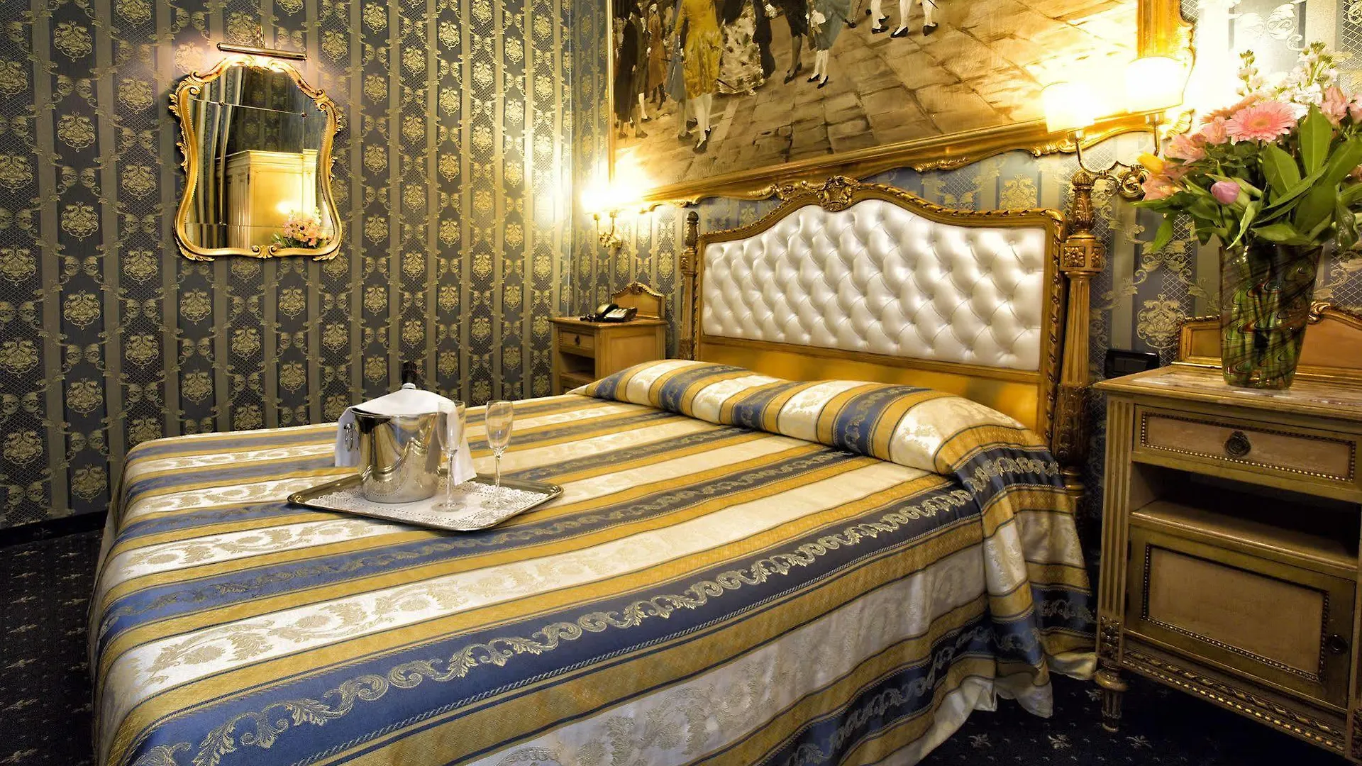 Hotel Noemi Venice 3*,  Italy