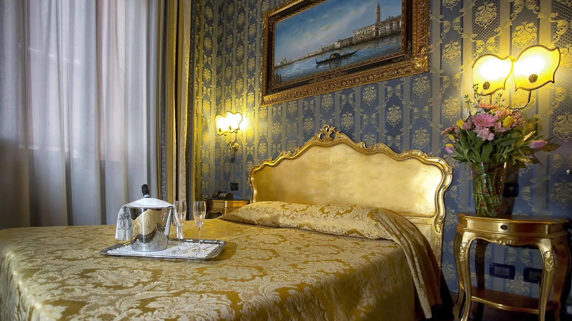 Hotel Noemi Venice Italy