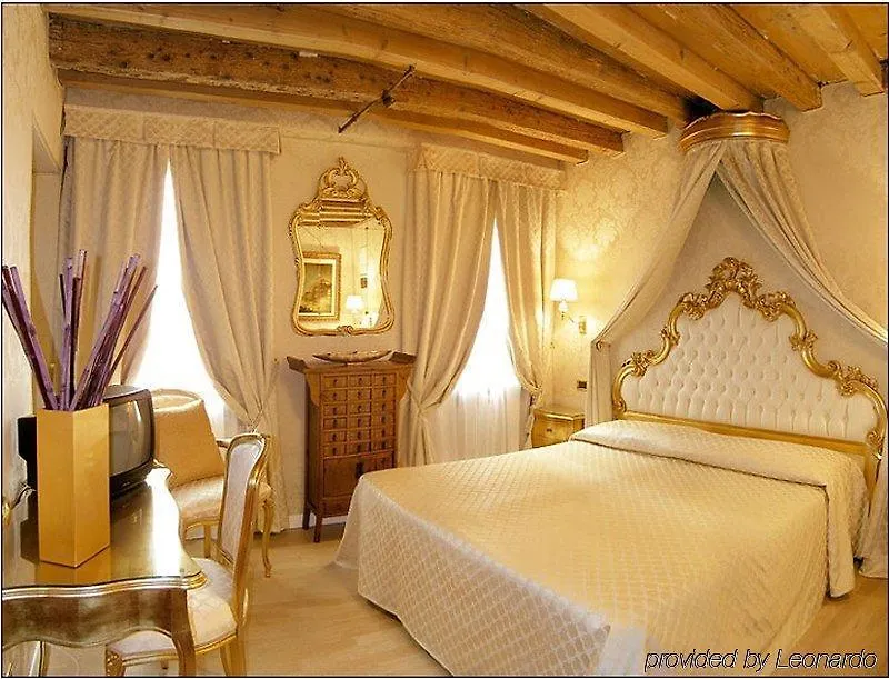 Hotel Noemi Venedik